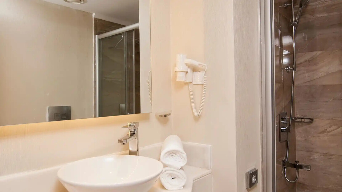 Dream World Resort & Spa